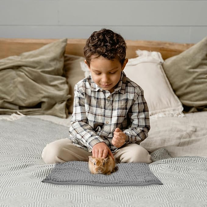 8 Pcs Guinea Pig Liner Washable Rabbit Cage Liner 16x12 Inch Guinea Pig Fleece Mats Reusable Bedding Pee Pads for Small Animals, Bunny (Gray, Green, Pink, Blue)