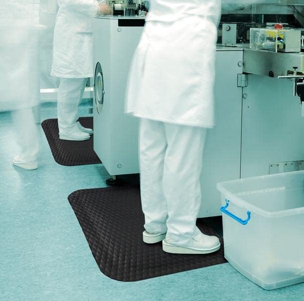 American Floor Mats Hog Heaven 5/8 inch Black & Yellow Border 2' x 5' Nitrile Backed Anti-Fatigue Comfort Mat