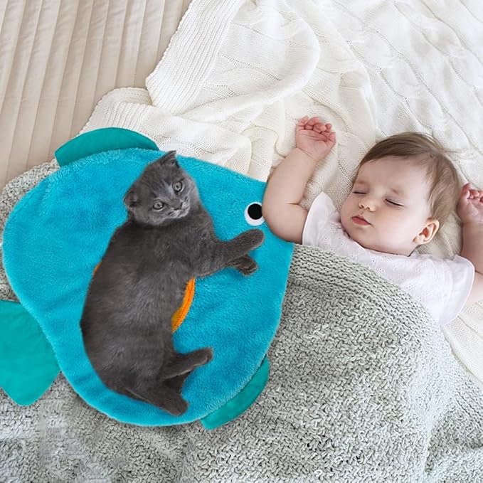 AWOOF Cat Mat, Cute Soft Catnip Mat, Cat Activity Mat Machine Washable Catnip Toys Interactive Cat Toys for Indoor Cats (Fish Shape)